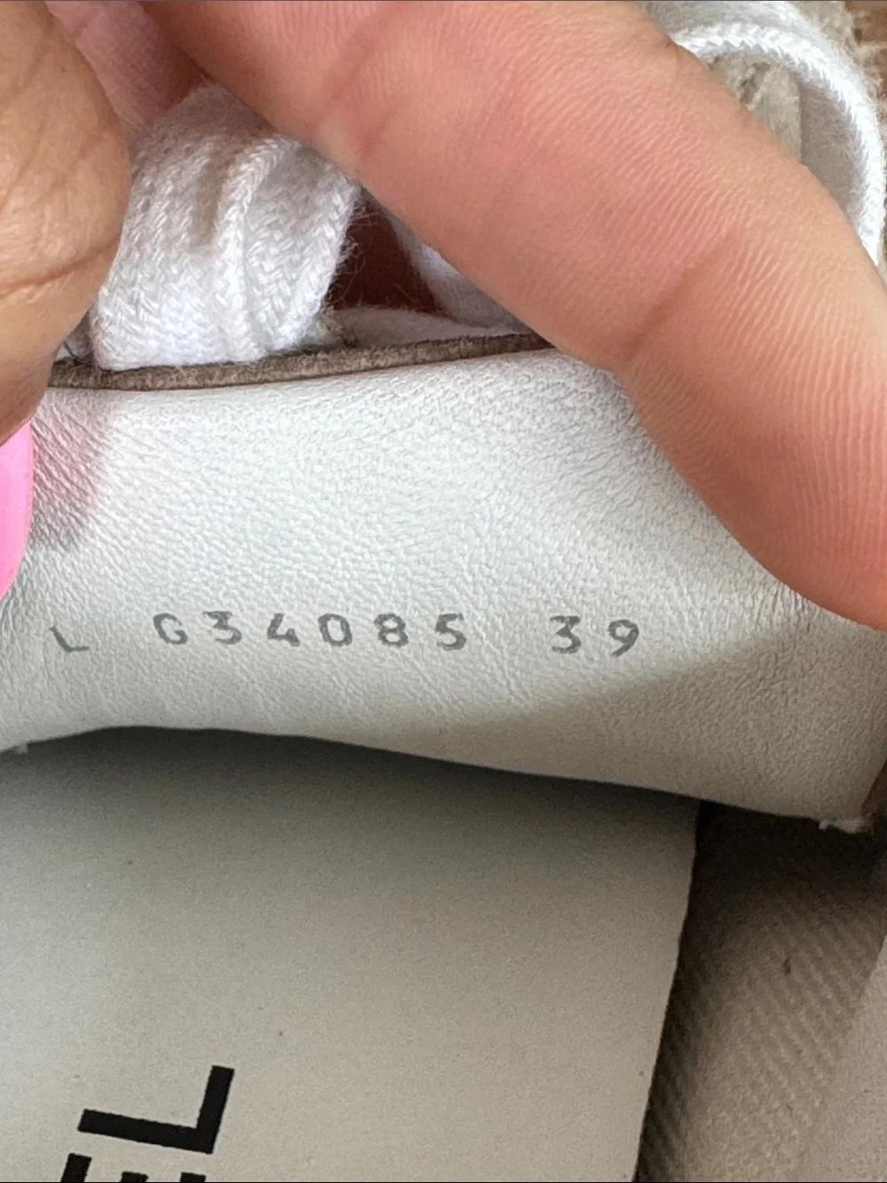 Chanel Interlocking CC Logo Suede Sneakers Size 39
